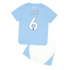 Manchester City Nathan Ake #6 Hjemmebanesæt Børn 2023-24 Kort ærmer (+ korte bukser)